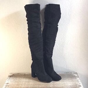 NWT black thigh length suede look chunky heel boots Size 5 1/2